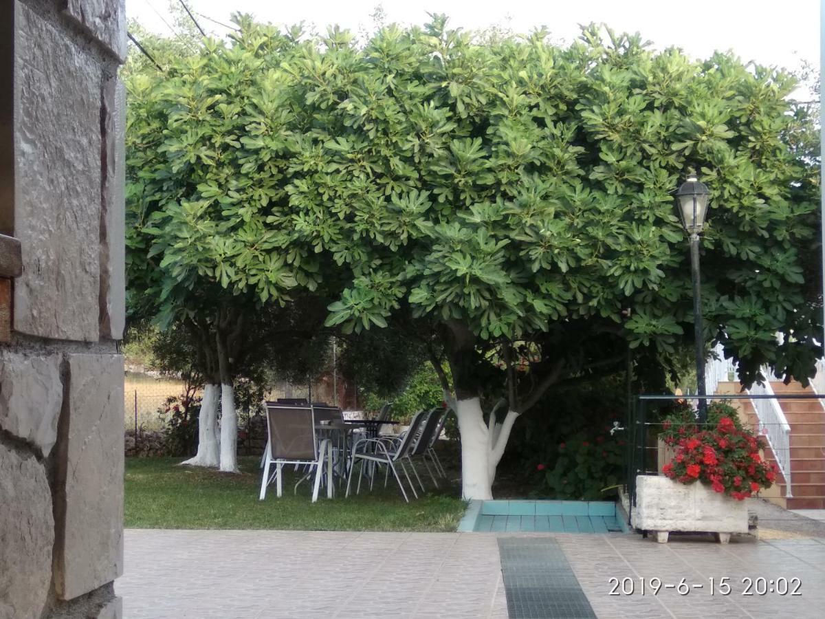 Stamatia Studios Razata Exterior photo